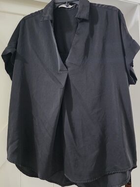 Mustard Seed Black Top with V-Neck Detail